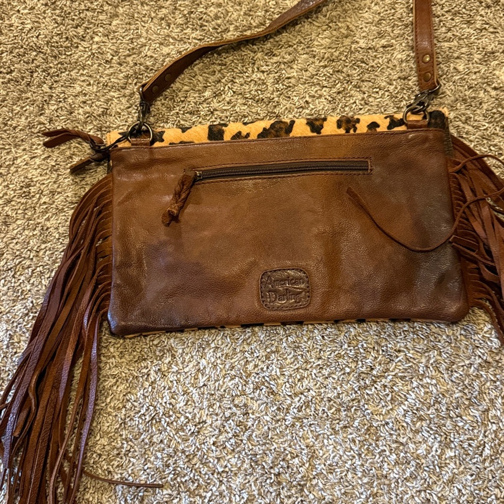 American Darling Brown and Tan Floral Crossbody Bag - Picture 4 of 4